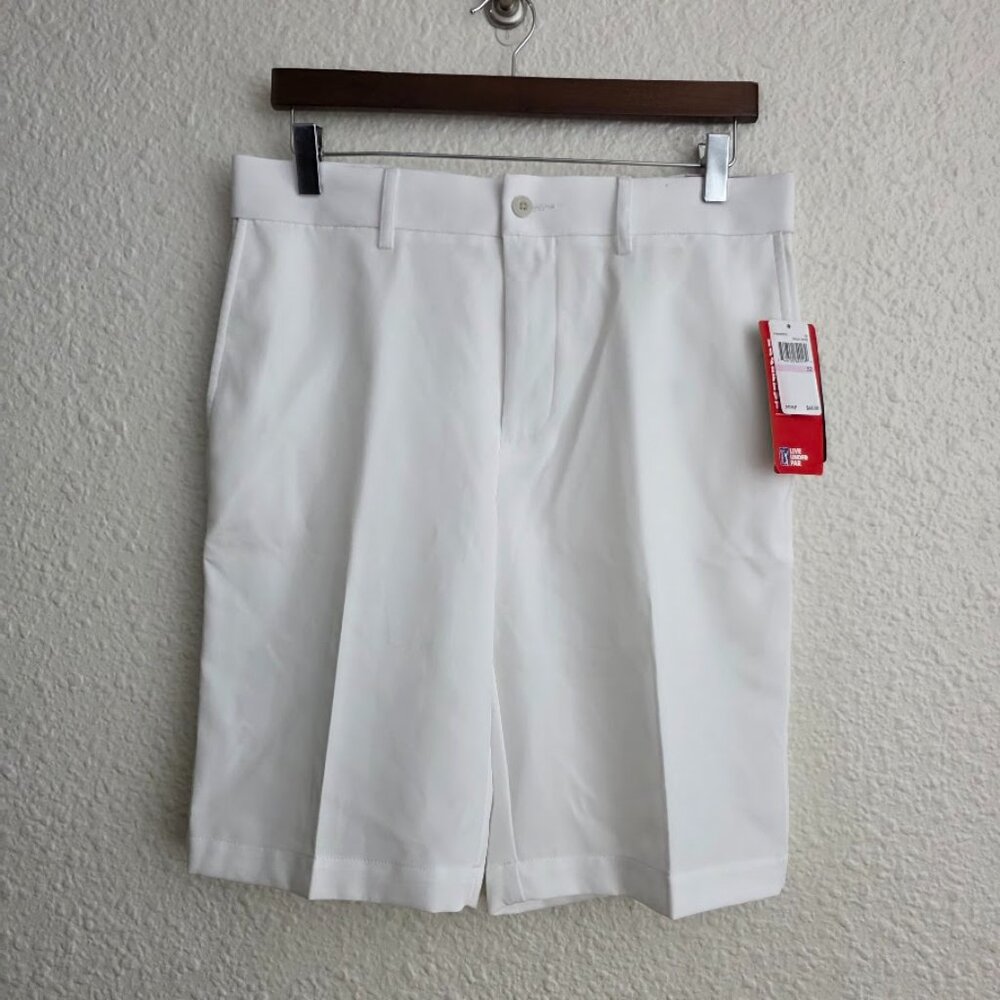 PGA Tour Flat Front Expandable Waistband Golf Shorts Bright White Men's 32 NWT